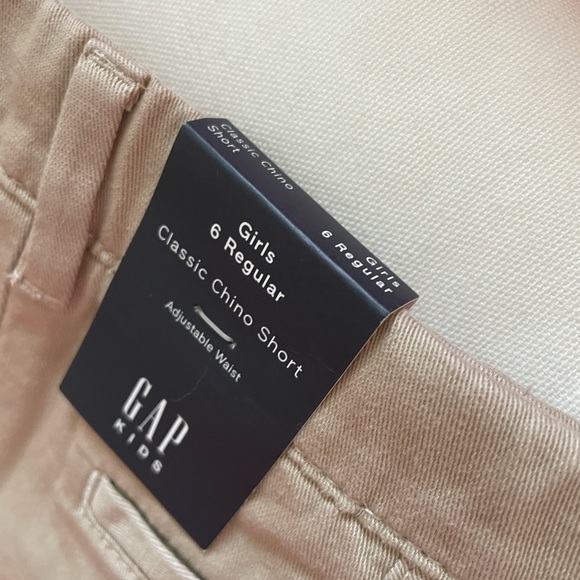 GAP shorts- 2 pair- NWT! - Picture 5 of 7